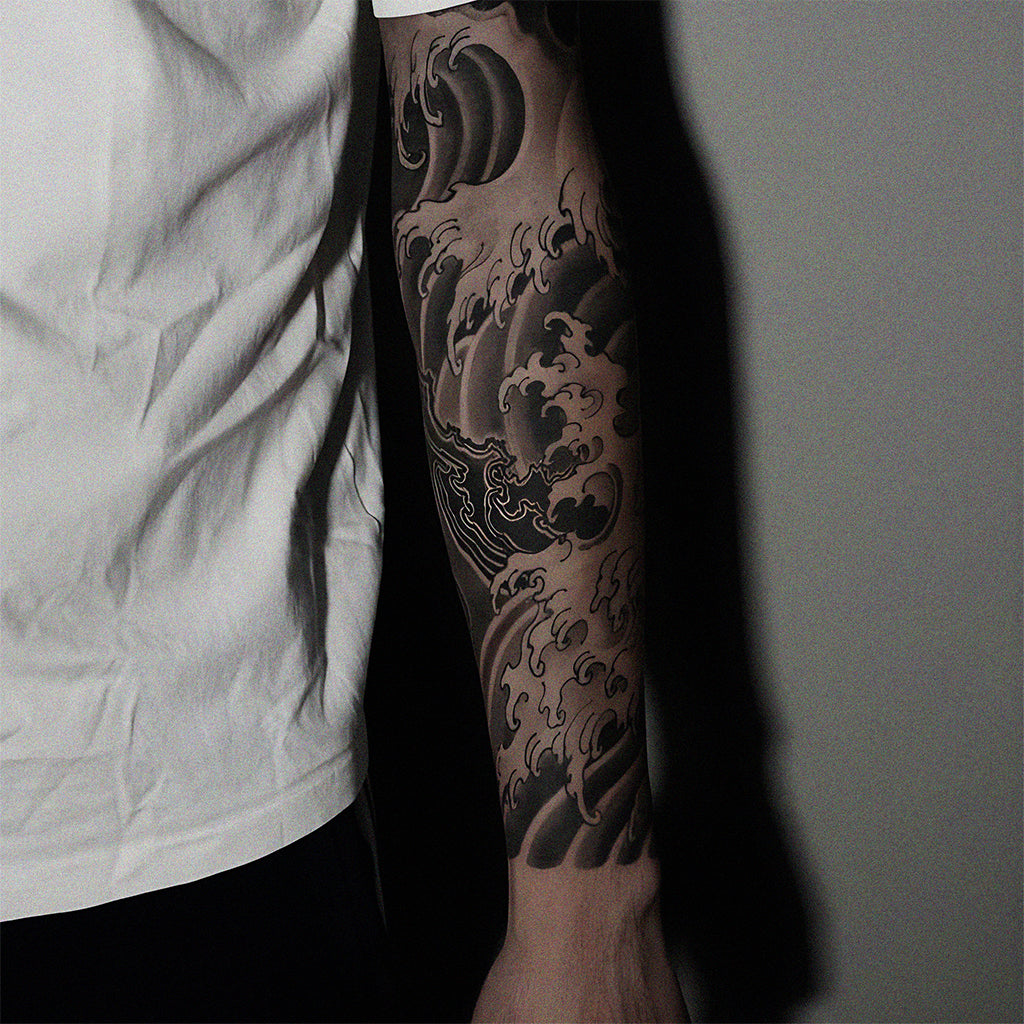 JAPANESE WAVES - Half Sleeve