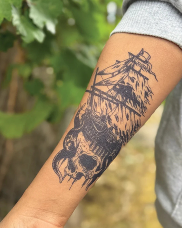 Sea Evil: Skull & Ship